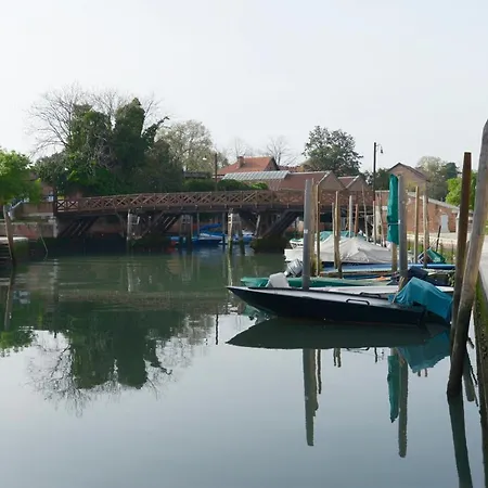 Domus Dea Appartement *