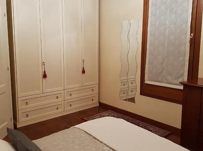 Domus Dea Appartement *